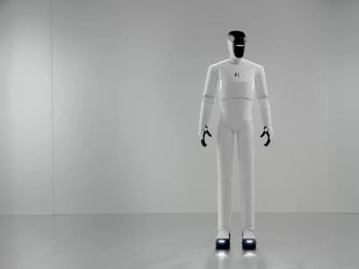Matrix-1 Debuts at WAIC2025 with 4x AI Reasoning Boost - Read article Matrix 1