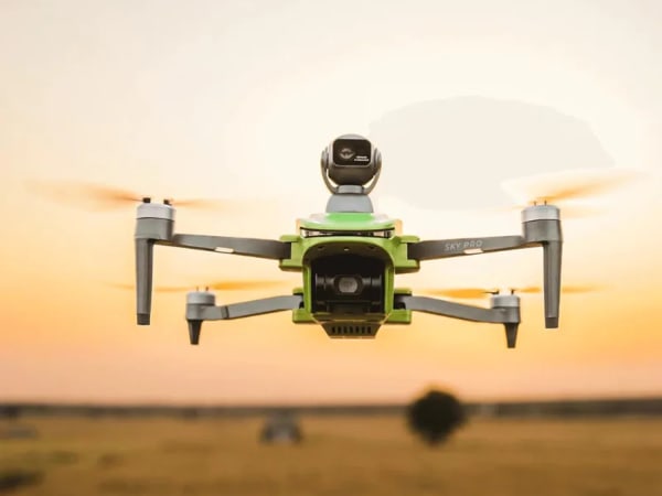 IZI Sky Pro 4K Camera Drone 8