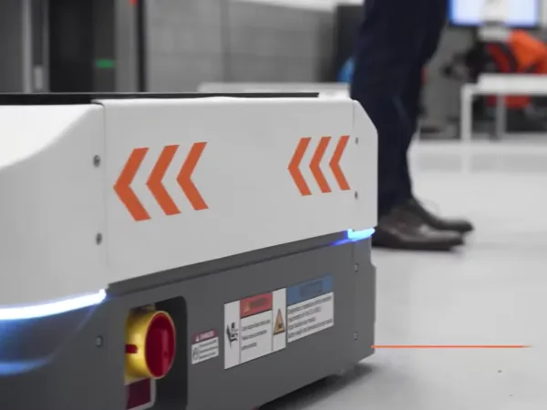 KUKA KMP 600-S diffDrive 4