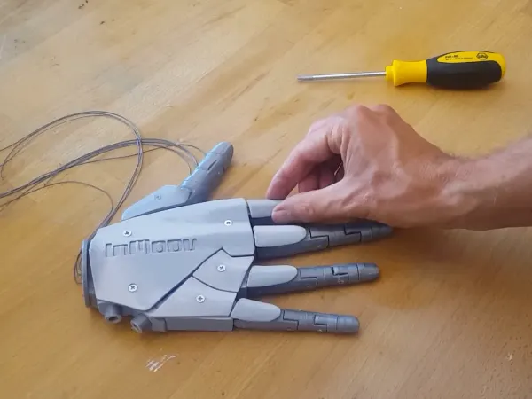 InMoov Hand V2 7