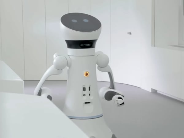 Care-O-bot 4 8