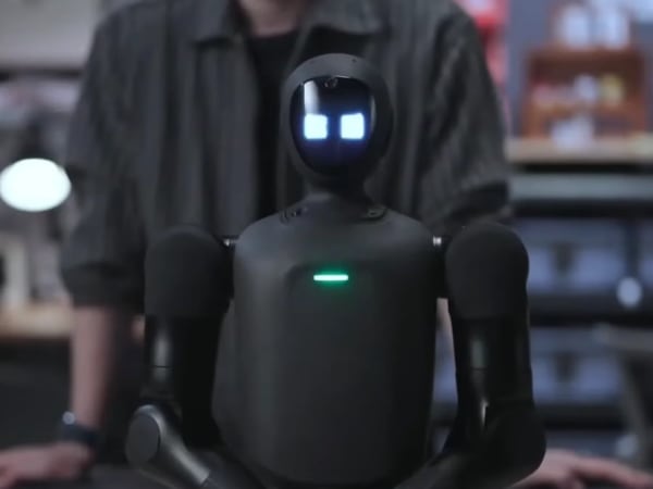 AgiBot Q1