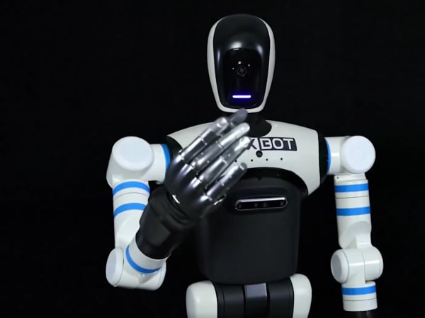 DexBot 1