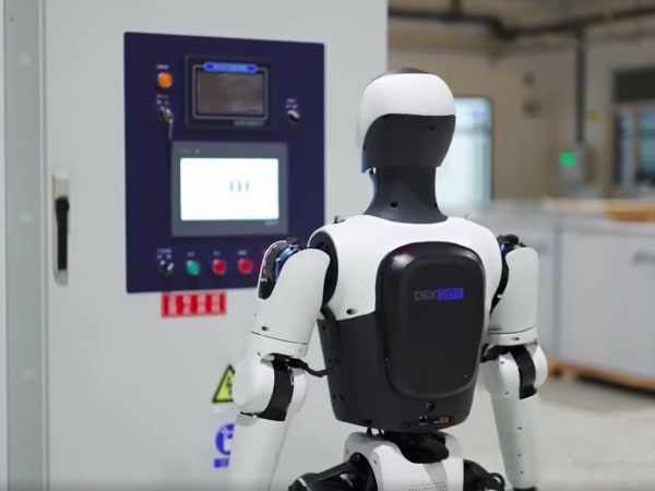 DexBot 4