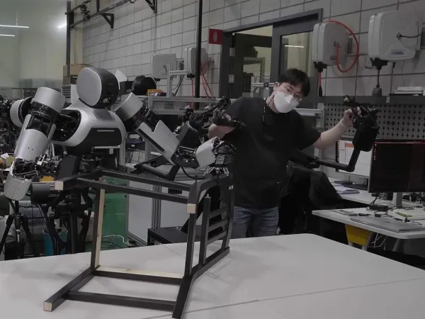Ambidex Robot 8