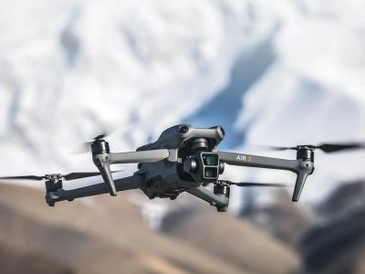 View DJI Air 3 specifications and details DJI Air 3 - DJI robot model