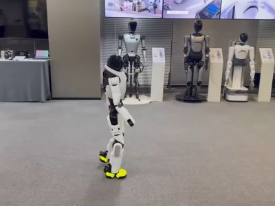 AgiBot X2