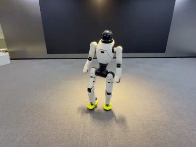 AgiBot X2