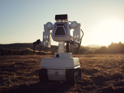 TITAN 8