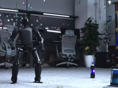 AgiBot Q1 3