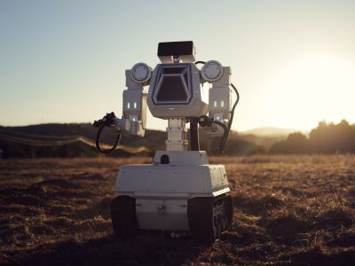 TITAN 8