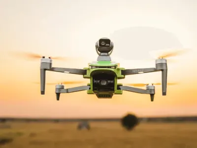 IZI Sky Pro 4K Camera Drone 8