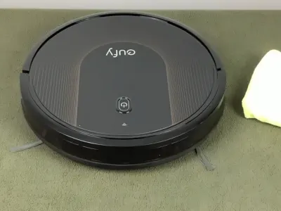 Eufy RoboVac G30 Edge 1