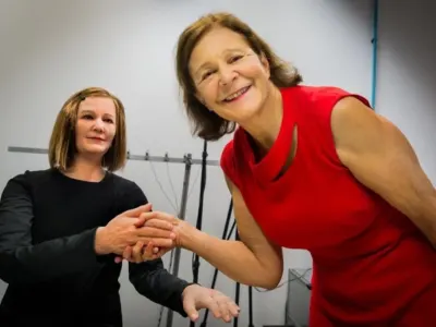 Nadine 6