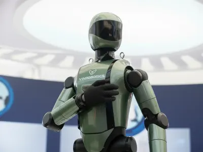 VR-M2 1