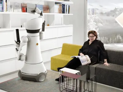 Care-O-bot 4 5
