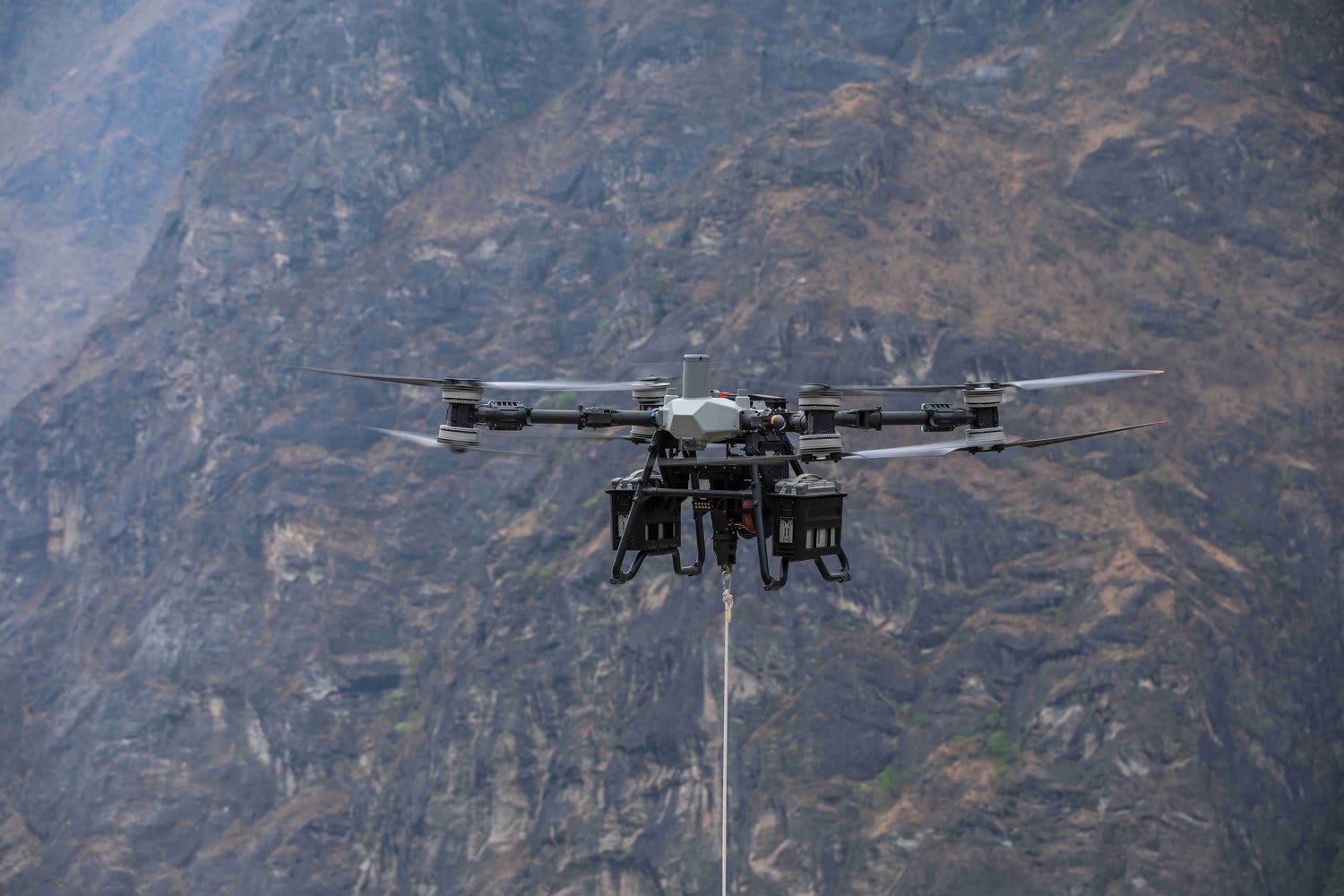 DJI FlyCart 100 - Image 1