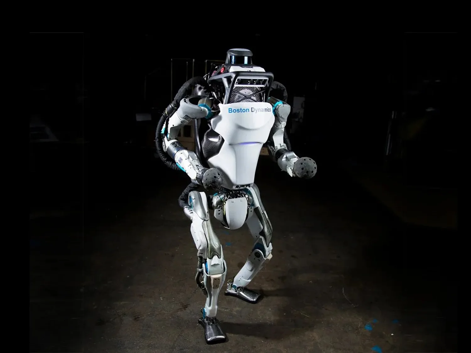Atlas Claims CES 2026 'Best Robot' Crown, Hyundai Deployment 2026