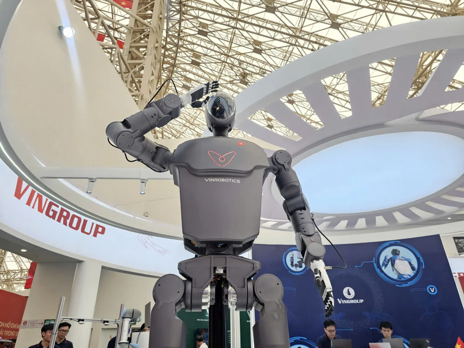 VR-H1 - Image 1