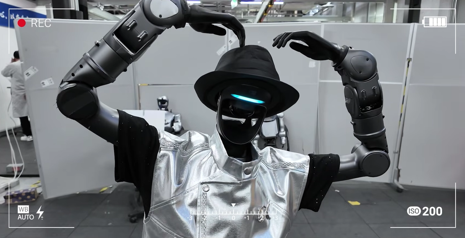 Honor Humanoid Dances Dynamically at MWC 2026 Demo