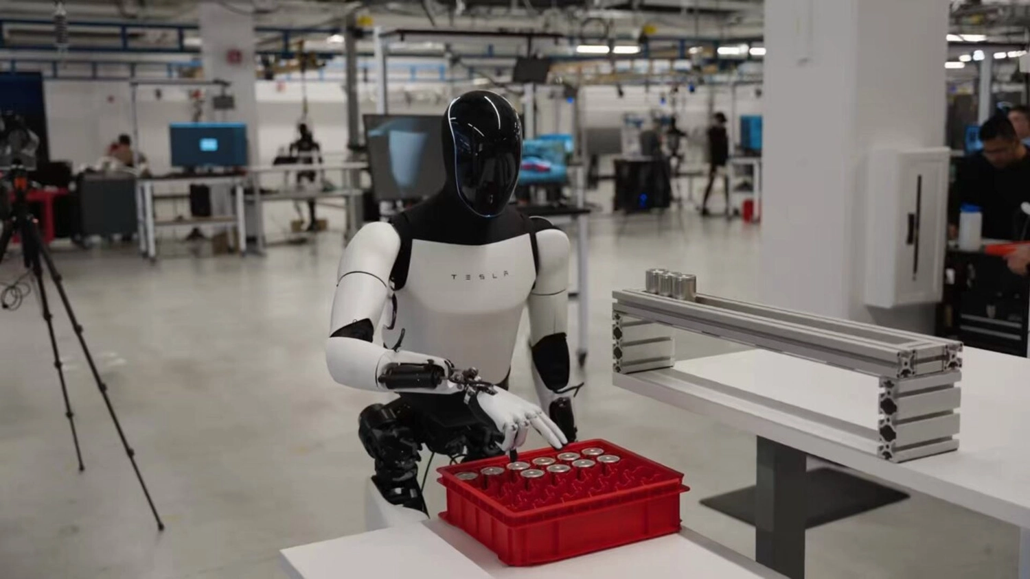 Tesla Deploys Optimus Gen 3 in Factories with xAI Integration
