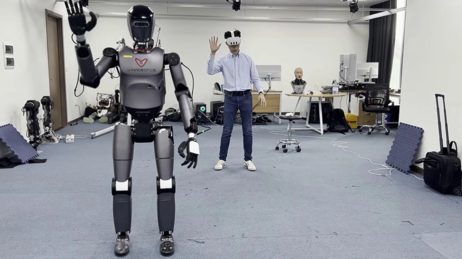 VinDynamics unveils Dyno humanoid robot at ICRA 2026 and Computex Taipei 2026